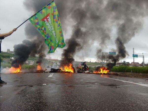 Brazilian Pro-Democracy Protesters Rally in Support of Rousseff