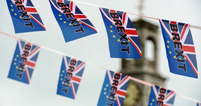 Chevènement: Sortons du déni de démocratie en Europe