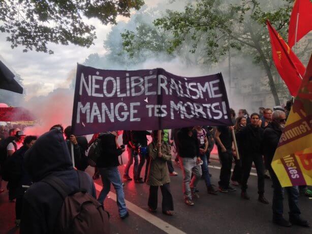 France hit by power cuts, strikes & clashes with police as labor law protests deepen