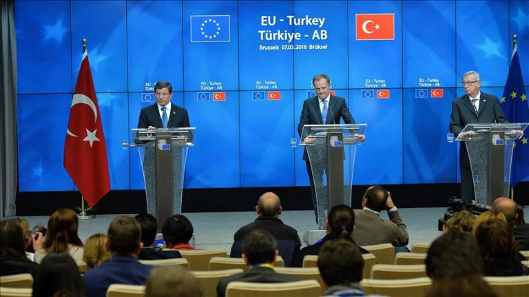 Turkey - how to use refugee and EU crisis!
