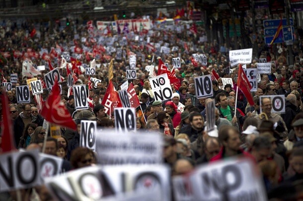 French revolt against labour counter-reforms,  Belgians strike in defence of public sector