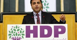 Selahattin Demirtas opposing coup attempt in Turkey