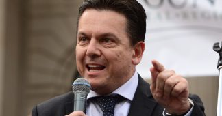 Nick Xenophon says PM must listen to voter disquiet over globalisation