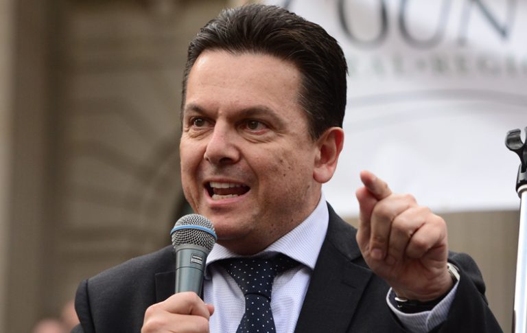 Nick Xenophon says PM must listen to voter disquiet over globalisation