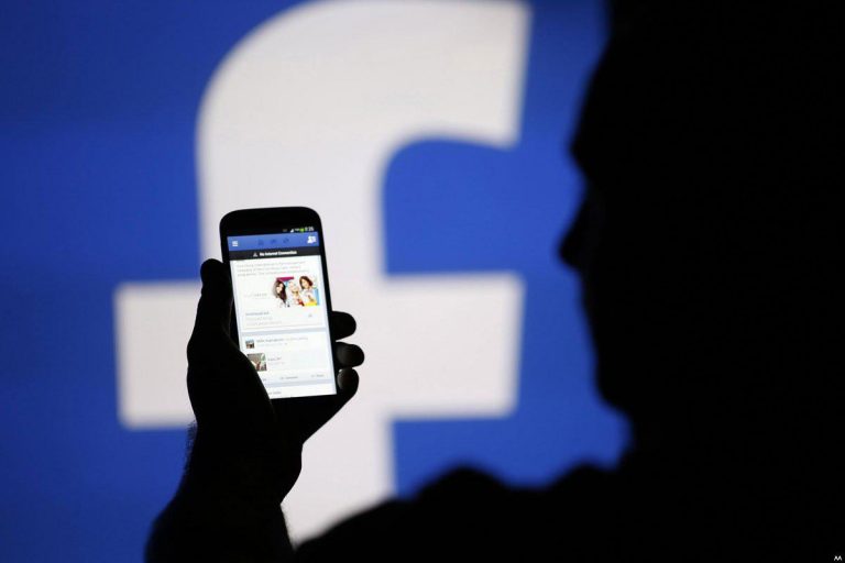 http://www.aljazeera.com/news/2016/09/facebook-blocks-accounts-palestinian-journalists-160925095126952.html