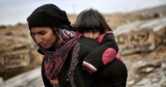 500.000 People Flee Mosul, ISIS Pushed to Syria