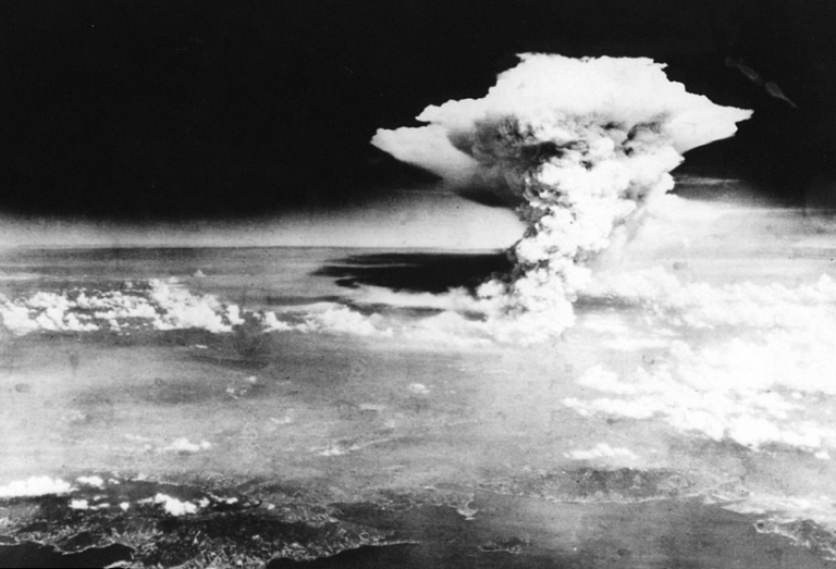 Stop the spiral of nuclear armament