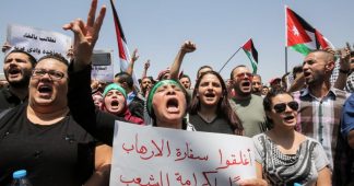 Hundreds protest against Israel in Jordan, call to end peace treaty