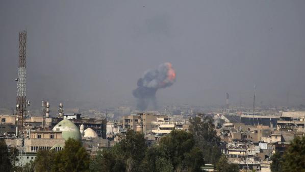 Mossoul : Amnesty dénonce de “graves violations du droit international humanitaire” et des “crimes de guerre”