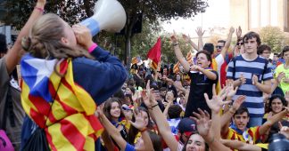 Catalan students strike in support of referendum