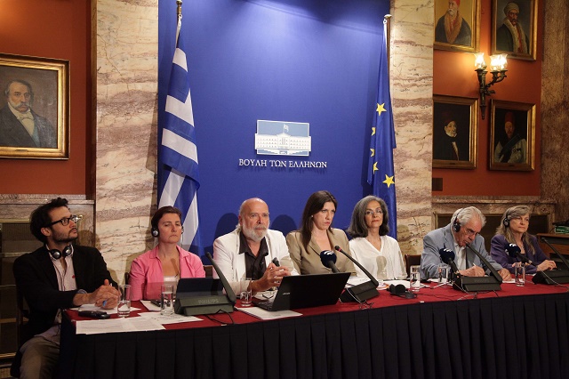 Analyse de la légalité du mémorandum d’août 2015 et de l’accord de prêt en droit grec et international
