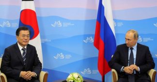 Putin talks peace with South Korean President