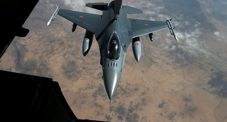 Hezbollah Accuses US of Using Air Force to Protect Daesh