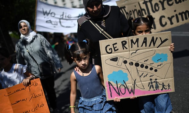 Germany-EU: Destroying Greece – also with refugees!