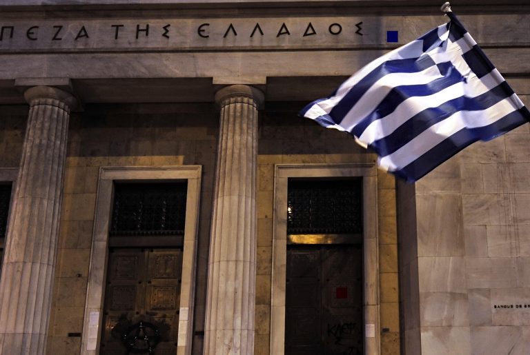 Bruegel: No solution for Greece without Debt settlement