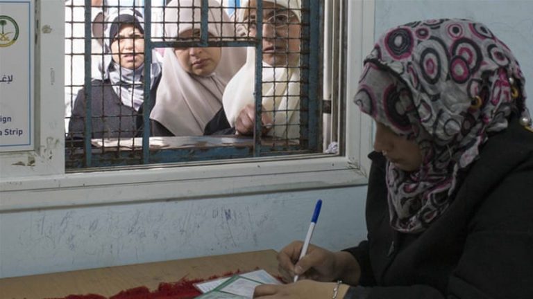 US cuts aid to Palestinian Refugees