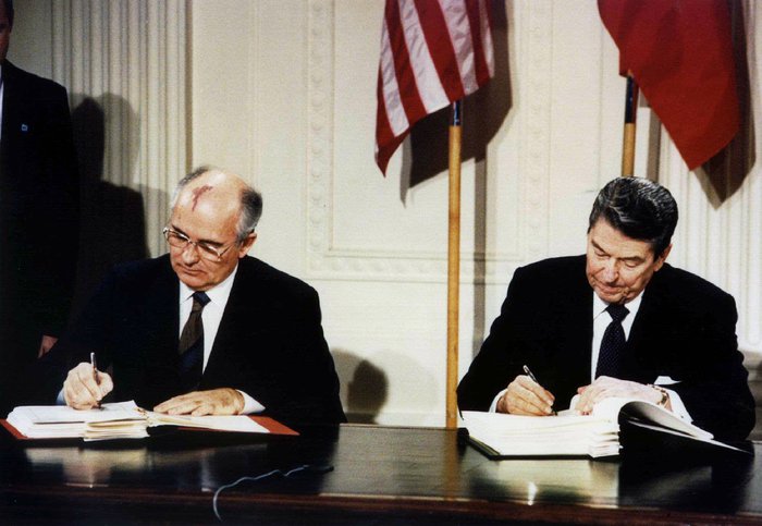Mikhail Gorbachev: The U.S. and Russia Must Stop the Race to Nuclear War