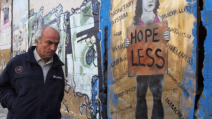 Squeeze on Greek families gets worse