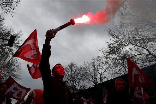 Signs of a French Spring