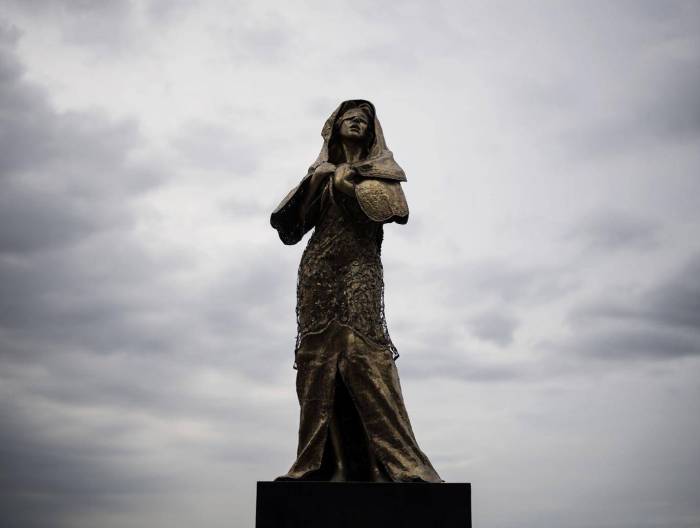 Anger after Philippines removes sex slave statue