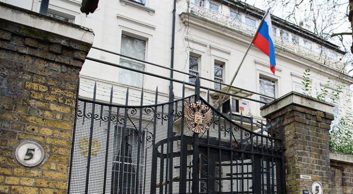 Expelled Russian Diplomats Allowed Back After Shooting Some Palestinians