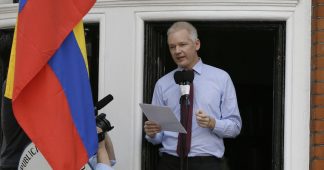 Ecuador’s Ex-President Rafael Correa Denounces Treatment of Julian Assange as “Torture”