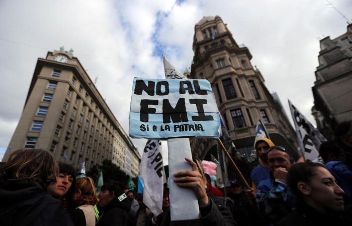 Argentine Senate approves law to renegotiate external debt
