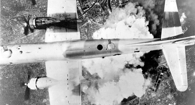 Pourquoi les physiciens US ont transmis à l’URSS le secret de la bombe atomique