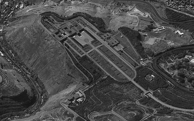 In tacit threat, Israel releases satellite photos of Syrian presidential palace