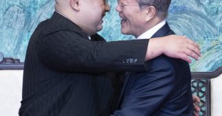 Moon Jae-in and Kim Jong-un Meet in Pyongyang. Preamble to a North-South Peace Agreement: Repeal of the ROK-US Combined Forces Command (CFC)