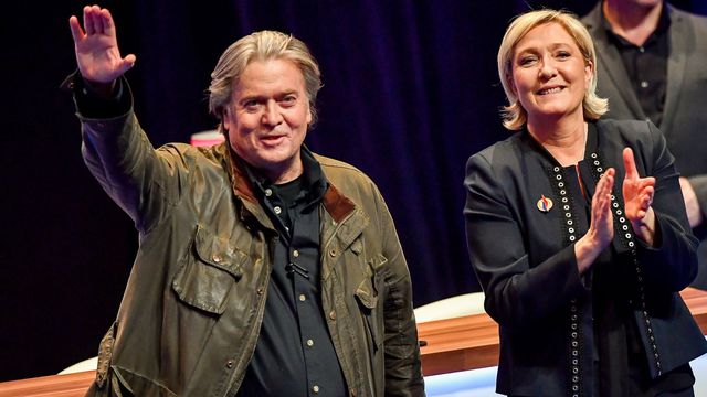 Brésil : le suprémaciste Steve Bannon, ami public commun de Bolsonaro & Marine Le Pen