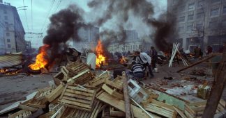 Yeltsin crushes revolt