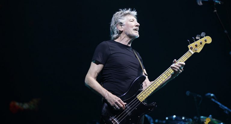 Roger Waters Urges Ecuador Not to Give Assange Up to US ‘Evil Empire’