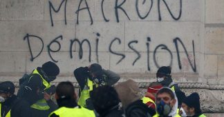 75% of French disapprove of Macron govt, poll reveals as Yellow Vest rallies simmer