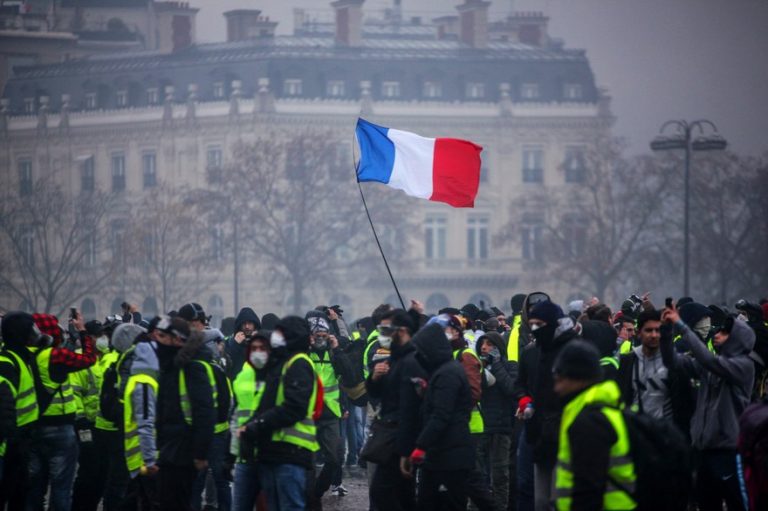 Yellow Vests Rise Against Neo-Liberal ‘King’ Macron