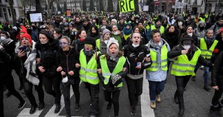 Yellow Vests keep the pressure all over France