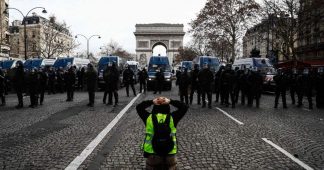 Police must end use of excessive force against protesters and high school children in France