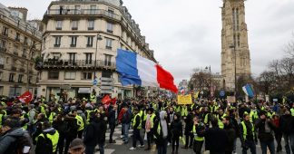 More Yellow Vests demonstrate all over France despite regime’s repression and terrorist threats!