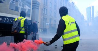 France’s Yellow Vest Protesters: Unleash Chaos by Withdrawing All Money From Banks