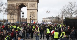 Yellow Vest protest in Paris: Act 11