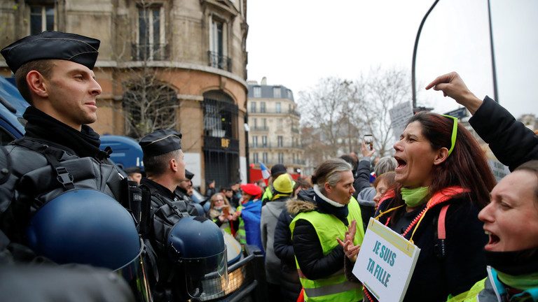 The French Anti-Neoliberal Revolution. On the conditions for its success