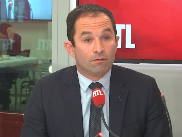 “Fasciné” par Drouet, Mélenchon “a quitté les rives de la gauche”, selon Hamon