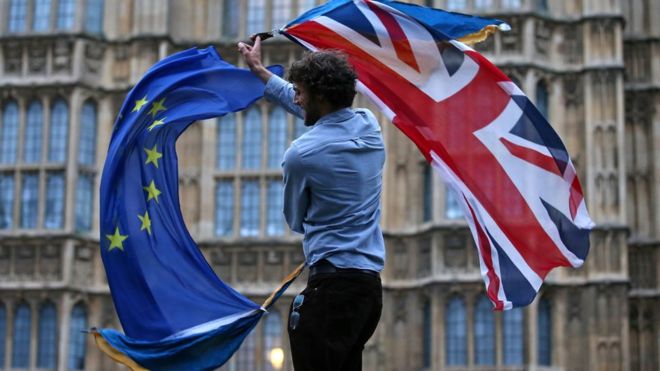 Brexit: Theresa May’s ‘Plan B’ – or a ‘No Deal’ on autopilot? (from Lexit’s Digest)
