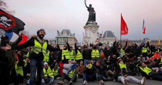 When Paris and Berlin were threatening Greeks everything was OK. Now Macron does not like Italians commenting his policies