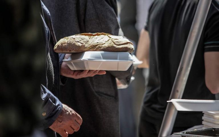 Eurostat: One in three Greeks faces poverty, social exclusion