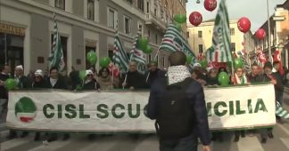 Italian unions demand action on job