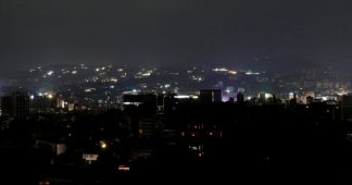 Venezuela blames sabotage & ‘US electricity war’ after major power outage