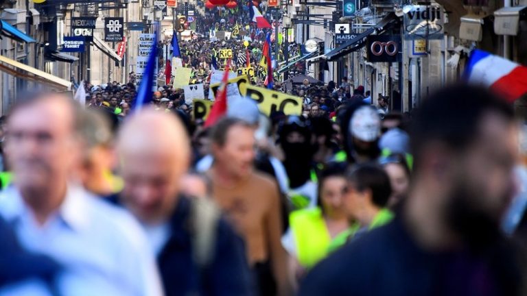 Acte 16 : des Gilets jaunes commencent à se rassembler partout en France [LIVE]