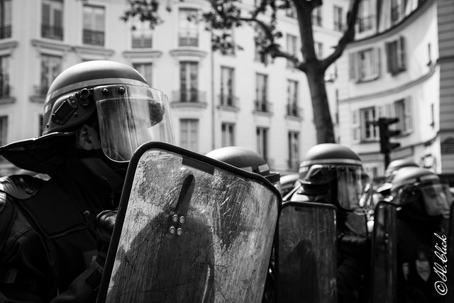 Gilets jaunes : le pays des droits de l’homme en pleine dérive autoritaire