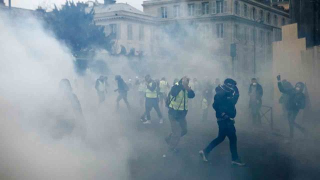 Μarqueurs chimiques et nano-particules sur des manifestants